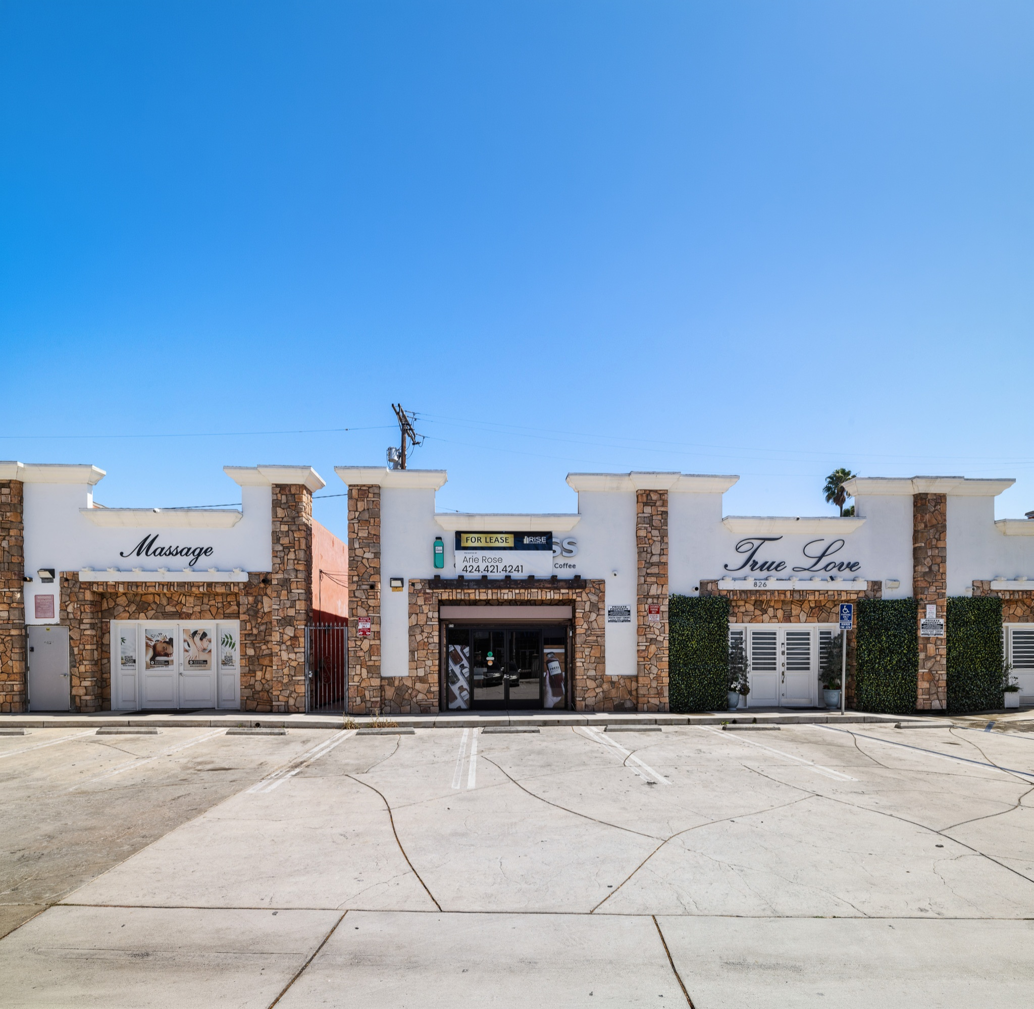 824 S La Brea Ave, Los Angeles